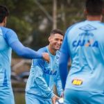 Thiago Neves escala cinco ex-jogadores do Cruzeiro em sua 'seleção da carreira'