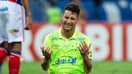 Thiago Neves vestiu a camisa do Cruzeiro entre 2017 e 2019