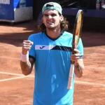 Thiago Wild atropela alemão e garante vaga na chave de Roland Garros