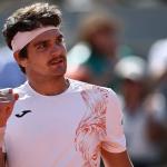 Thiago Wild vence batalha contra Medvedev e faz história em Roland Garros