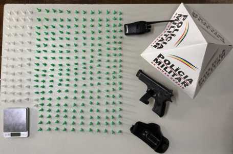 Polícia Militar apreende drogas e réplica de arma de fogo em Itabirito