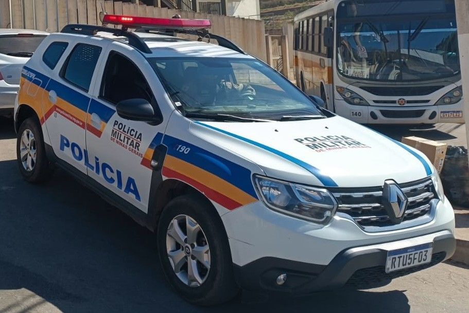Homem é preso em Itabirito com submetralhadora e drogas durante operação policial
