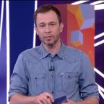 Tiago Leifert pode voltar a apresentar o BBB; jornalista já deu sinal positivo para retorno ao reality