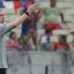 Tiago Nunes projeta próximo jogo do Botafogo em casa: 'Torcedor vai estar perto'