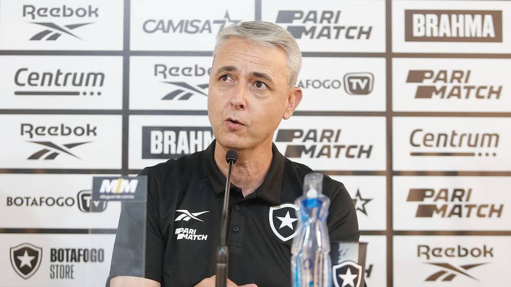 Tiago Nunes é apresentado e explica principal desafio no Botafogo