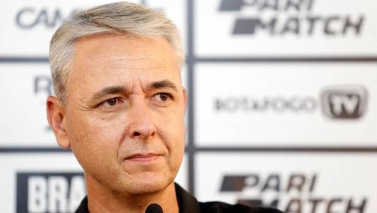 Tiago Nunes está no comando do Botafogo