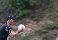 Botafogo tenta retomar a liderança do Brasileiro contra o Fortaleza