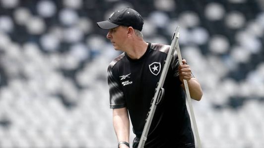 Tiago Nunes terá que mexer no time do Botafogo diante do Cruzeiro