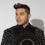 Uma semana após porta de avião com equipe se abrir no ar, cantor Tierry capota carro antes de show