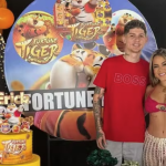 'Jogo do Tigrinho': casal de influenciadores é preso por promover jogo de azar