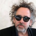Tim Burton completa 65 anos; Relembre os clássicos do cineasta de 'Beetlejuice' 
