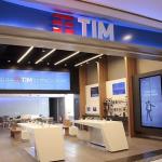 TIM anuncia 145 vagas de estágio com bolsas de até R$ 1,7 mil e smartphones