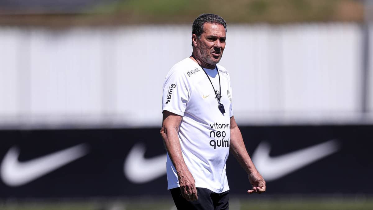 Corinthians inicia maratona e terá sete jogos em 23 dias