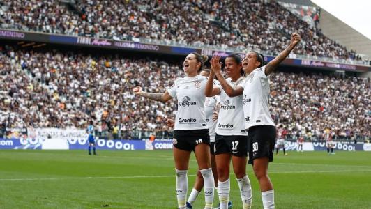 Timão levantou quatro taças na temporada