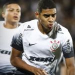 Corinthians avança para a semi da Copinha e duela com o Grêmio, algoz do Palmeiras