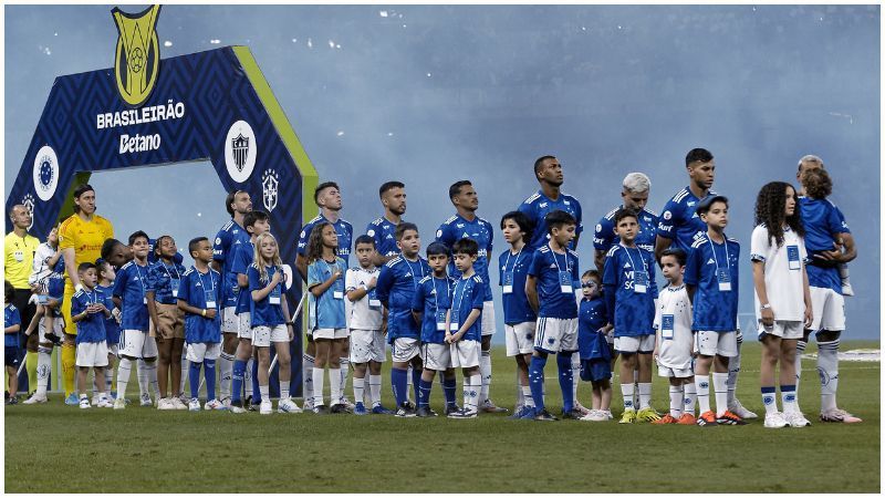 Destaque no clássico, jogador do Cruzeiro entra na ‘seleção da rodada’ do Brasileiro