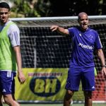 Cruzeiro enfrenta o Santos em busca da terceira vitória seguida no Brasileiro 