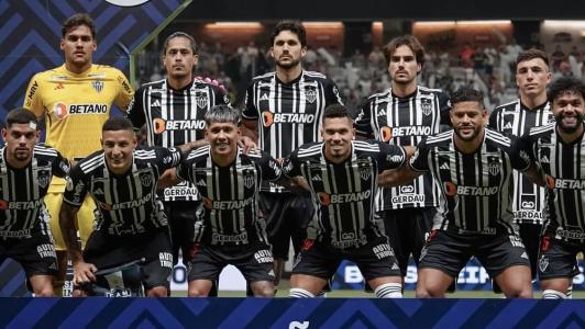 Time titular do Atlético em partida contra o Goiás, no último domingo (12)