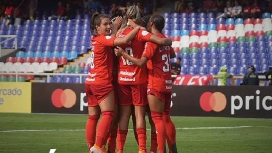 Time venceu o Nacional por 3 a 0