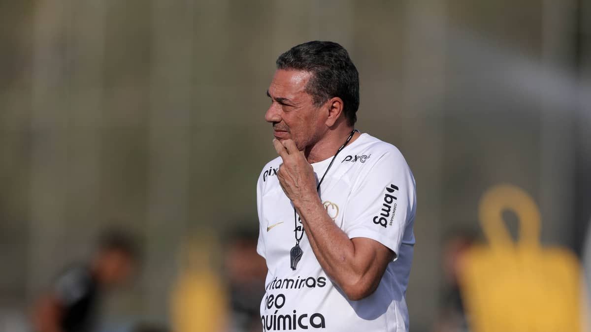 Corinthians x Estudiantes: veja prováveis escalações