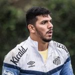 Santos x Coritiba: veja escalações do duelo pelo Campeonato Brasileiro