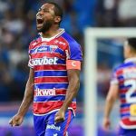 Fortaleza amassa o Corinthians, vence no Castelão e vai à final da Sul-Americana