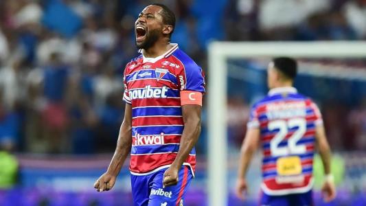 Tinga fez o segundo gol do Fortaleza e fechou a classificação da equipe