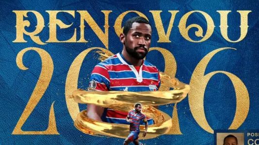 Tinga renovou contrato com o Fortaleza até o fim de 2026