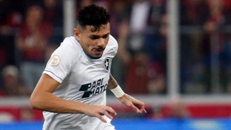 Tiquinho pode desfalcar o Botafogo diante do Fortaleza