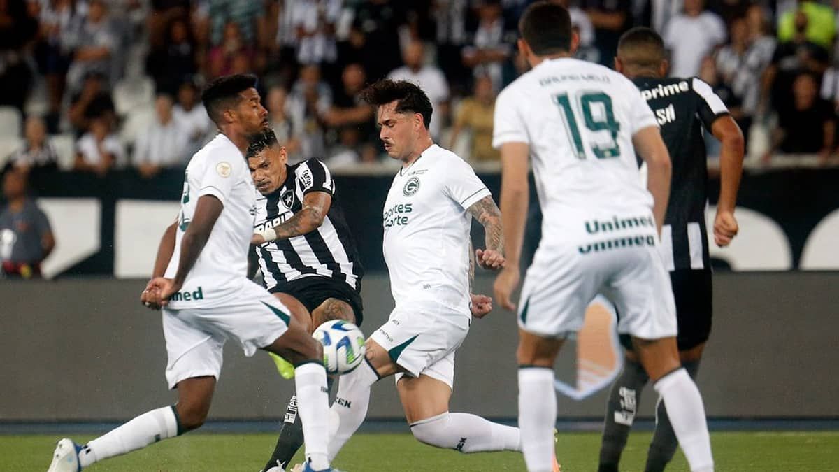 Botafogo 1 x 1 Goiás: veja os melhores momentos da partida