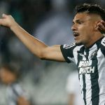 Tiquinho diz estar bem fisicamente e valoriza empate do Botafogo