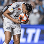 Escalação do Santos: Caixinha conta com Tiquinho Soares no comando do ataque
