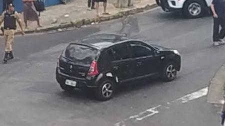 Tiroteio aconteceu em frente a escola particular no horário de saída do turno da manhã
