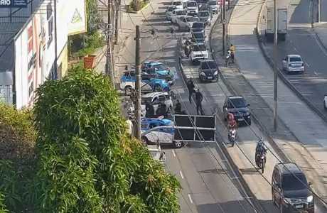 Tiroteio entre PM e criminosos deixa um morto e dois feridos no Rio de Janeiro