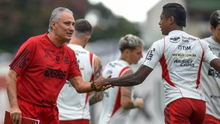 Tite contará com Bruno Henrique na partida contra o Bragantino, nesta quinta (23)