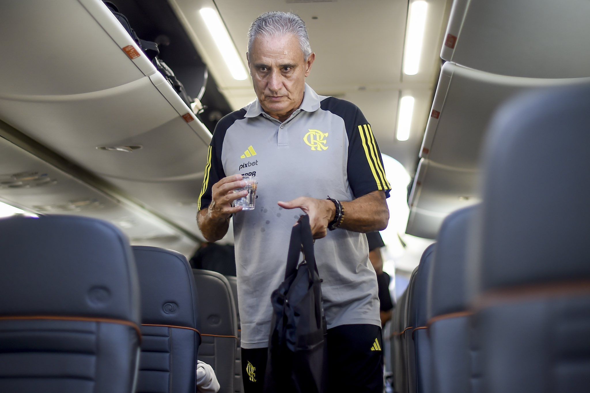 Com time principal, Flamengo estreia em 2024 sob comando de Tite contra o Audax