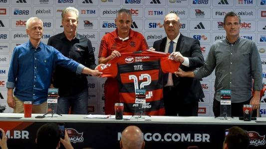 Tite durante sua apresentação ao Flamengo, nesta segunda-feira (16)