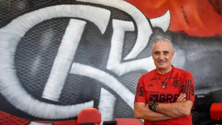 Tite em seu primeiro dia de trabalho no Ninho do Urubu, CT do Flamengo