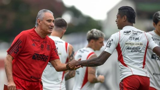 Tite estreia nesta quinta (19) no comando do Flamengo e conta com Bruno Henrique