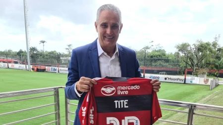 Tite foi oficializado como técnico do Flamengo