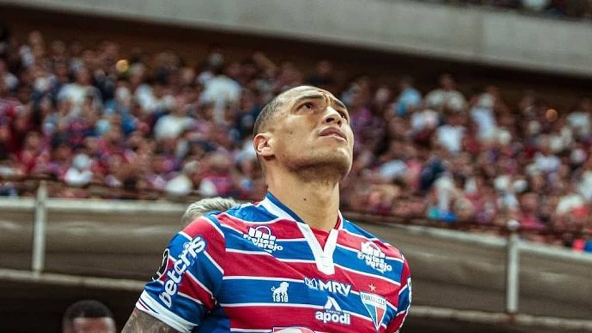 Fortaleza terá desfalque de zagueiro contra o Flamengo, pelo Brasileiro