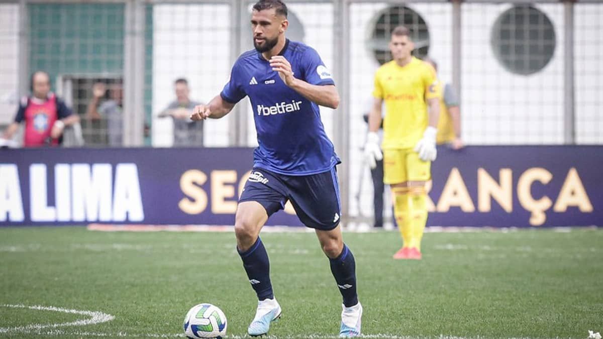 Mal no ataque, Cruzeiro é dono da segunda melhor defesa da Série A