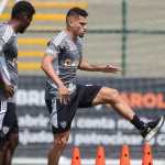 Atlético se reapresenta após vitória e folga para jogo de 'seis pontos' contra o Fortaleza