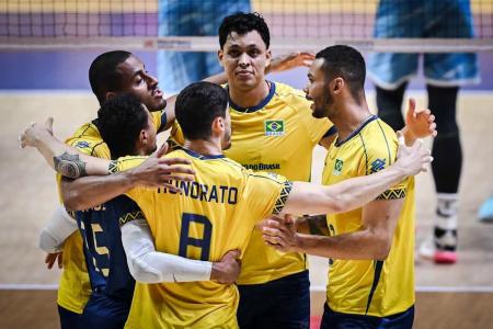 Seleção Brasileira Masculina de Vôlei durante disputa da Liga das Nações em 2025