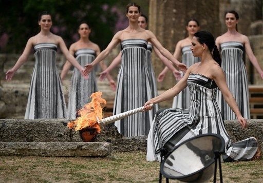 Chama olímpica dos Jogos de Paris-2024 é acesa na Grécia