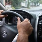 Uber é condenada a contratar todos os motoristas e multada em R$ 1 bilhão