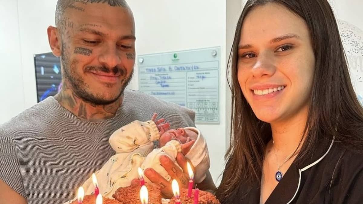 Toguro celebra aniversário ao lado da namorada em hospital e recorda da morte da mãe na data