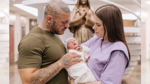 Toguro e Nara Paraguaia compartilham fotos do pequeno Gael após parto complicado