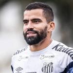 Tomás Rincón vira motivo de preocupação ao Santos no Brasileiro