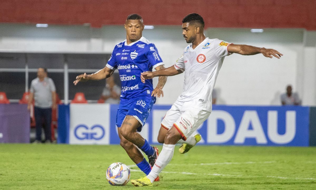 No apagar das luzes, Tombense vence Aymorés no Campeonato Mineiro